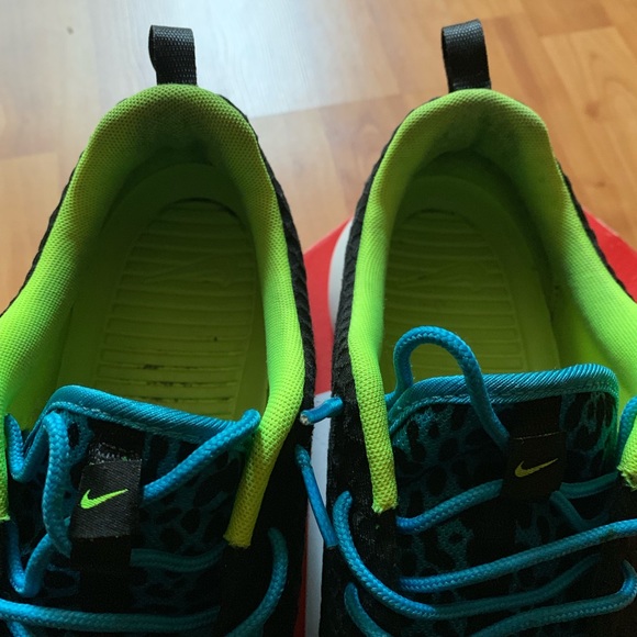 Nike FB Roshe - Picture 4 of 6